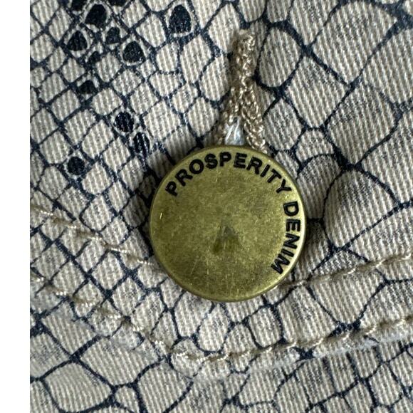 Prosperity Women’s Snakeskin Print Denim Jacket Taupe Black Size XS NWOT - Picture 6 of 9